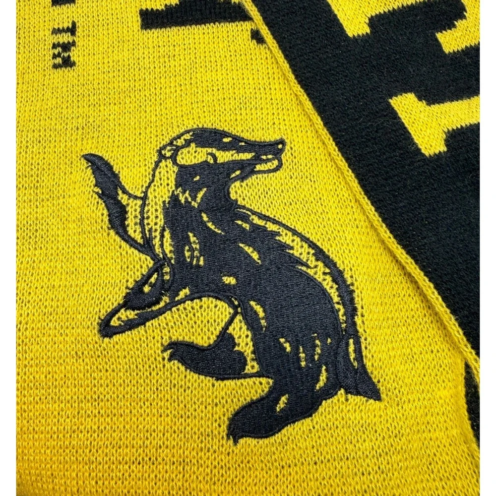 Universal Studios Harry Potter Hufflepuff Reversible Scarf‎ Black Yellow